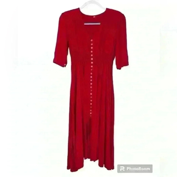 Dresses & Skirts - Red Fall Flowing Dress Button Down Size M
